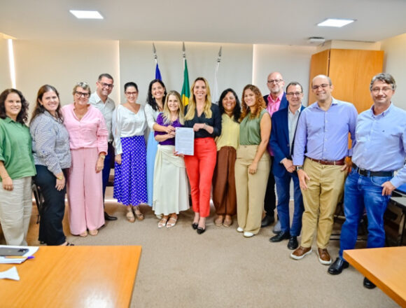 Assinatura do Termo para 2ª edição do projeto Primeira Infância Cidadã PMV e a Avante renovam parceria para nova edição do Programa Primeira Infância Cidadã