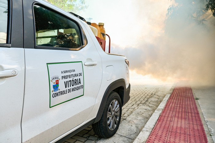 Carro fumacê Saúde de Vitória divulga programação do fumacê para o mês de março