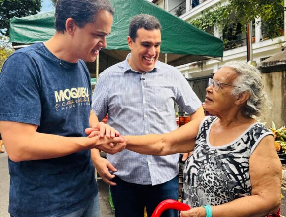 Lorenzo Pazolini participa de caminhada na Feira de Bairro República e reforça diálogo com lideranças comunitárias