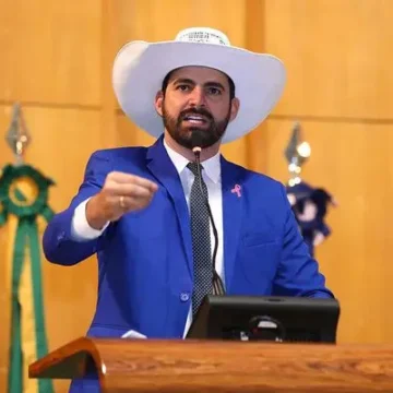 Pablo Muribeca em atuação na ALES