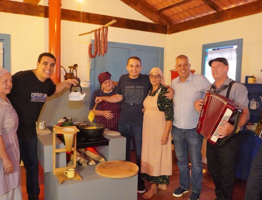 PHOTO-2026-05-30-12-00-39 Lorenzo Pazolini visita Feira dos Municípios e destaca valorização da cultura e das potencialidades capixabas