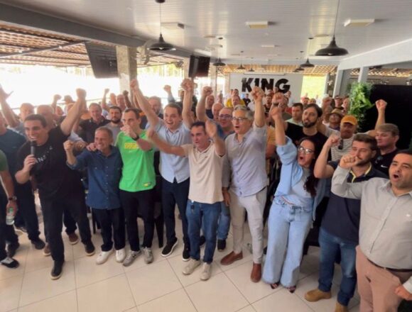 e3cfcaac-3e23-4f18-803d-5edc34a4491f Pazolini cumpre agenda no noroeste do Espírito Santo e recebe manifestações de apoio da população