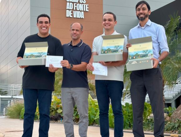 Pazolini visita pastor Delano e conhece a nova sede do templo da Igreja Fonte de Vida