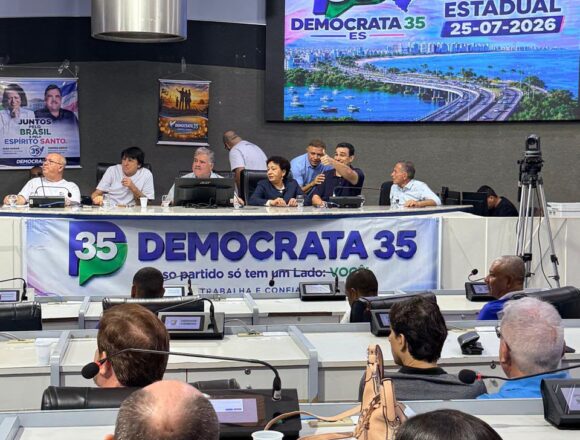 Em convenção, Partido Democrata oficializa apoio a Lorenzo Pazolini