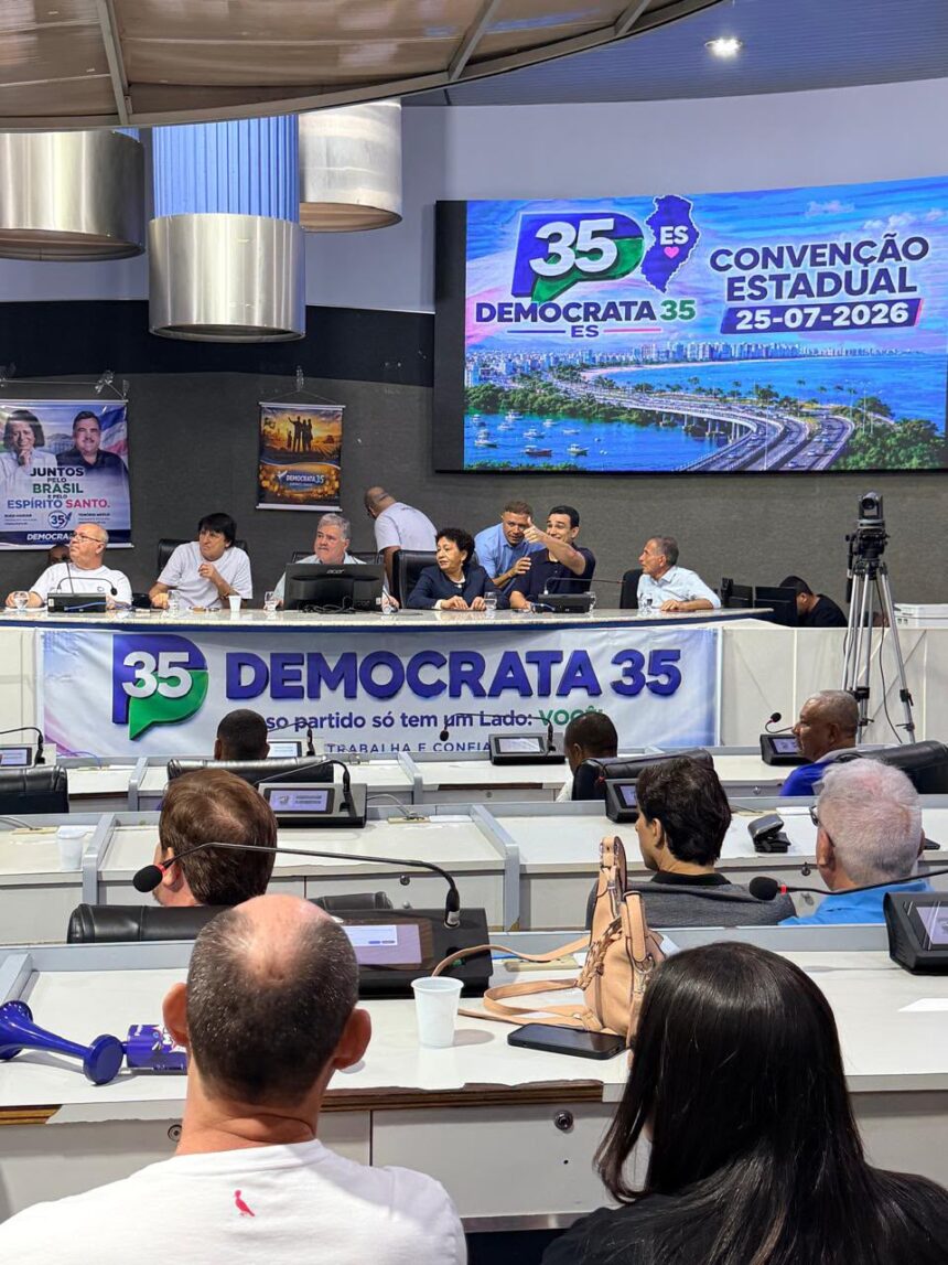 PHOTO-2026-07-25-12-04-28 Em convenção, Partido Democrata oficializa apoio a Lorenzo Pazolini