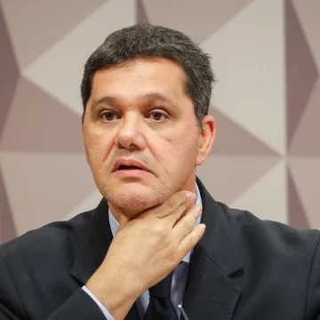 ricardo_ferraco_20jun__ Reportagem da Veja revela ligação empresarial de Ricardo Ferraço com empresa que financiou a Apex